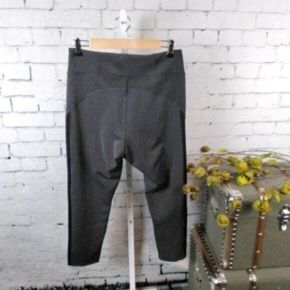 Aurum High-rise Colorblock Performance Cropped Leggings In Gray Size Large - Picture 2 of 6
